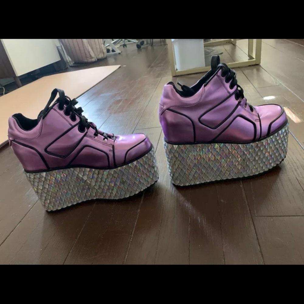 club exx metallic glamtronic platform sneakers